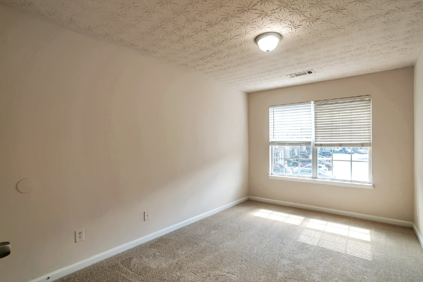 2842 Vining Ridge - 1 property image