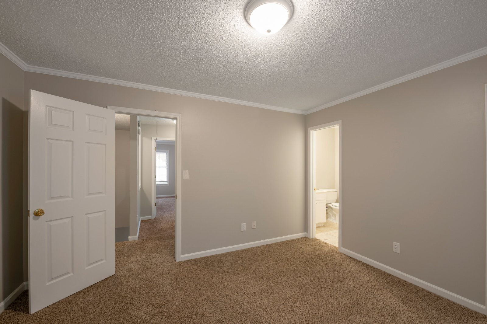 2195 Fairways - New - 1 property image