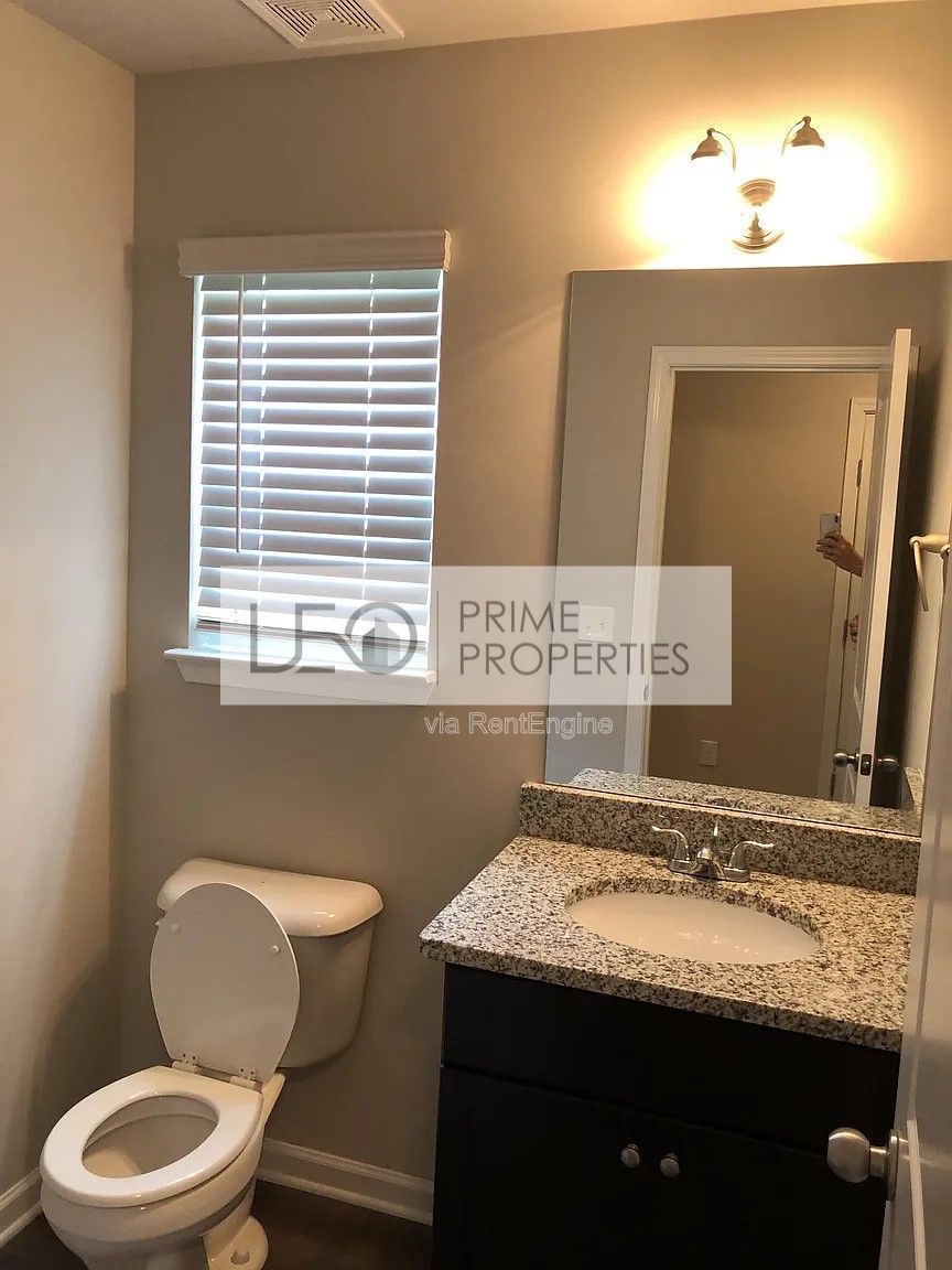 1155 Oak Hollow Lane property image