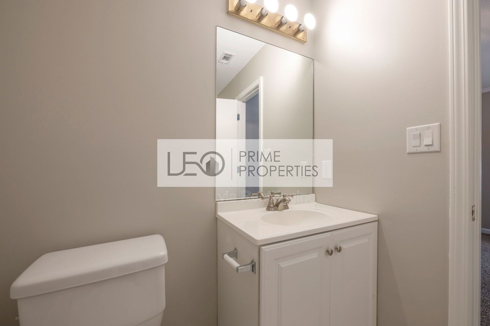 2195 Fairways Court property image
