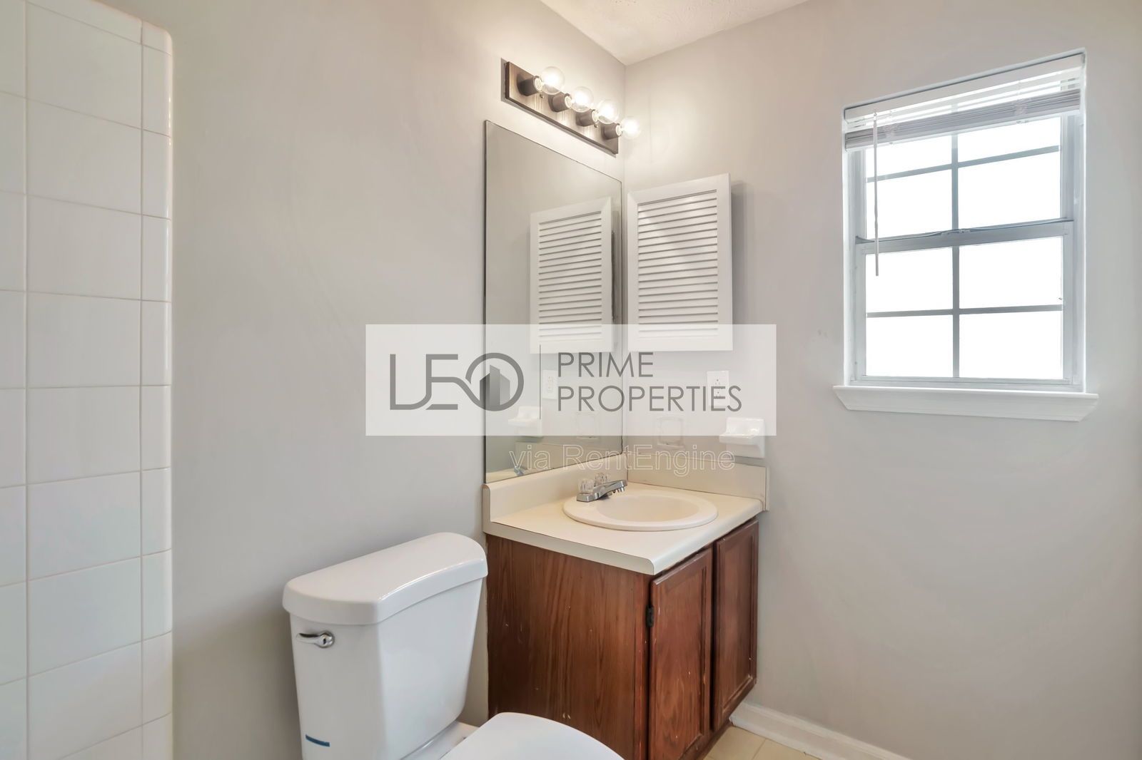 1066 Rock Creek Ln property image