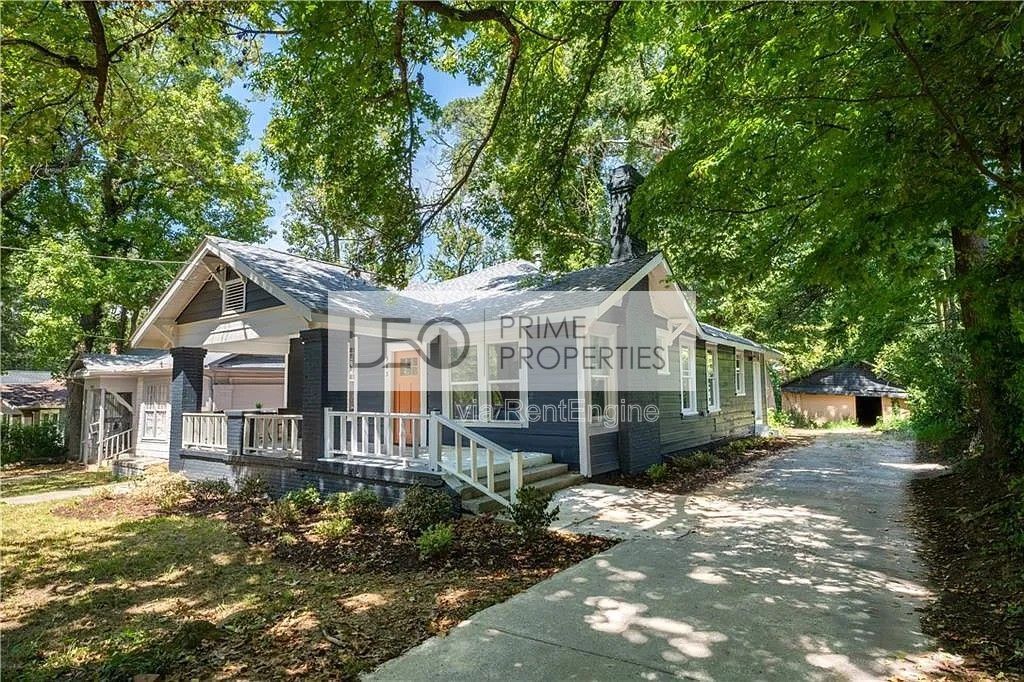 943 Rose Circle Southwest property image