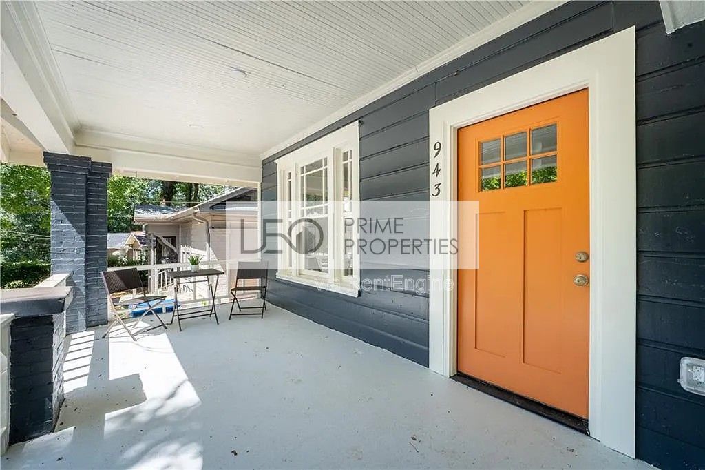 943 Rose Circle Southwest property image