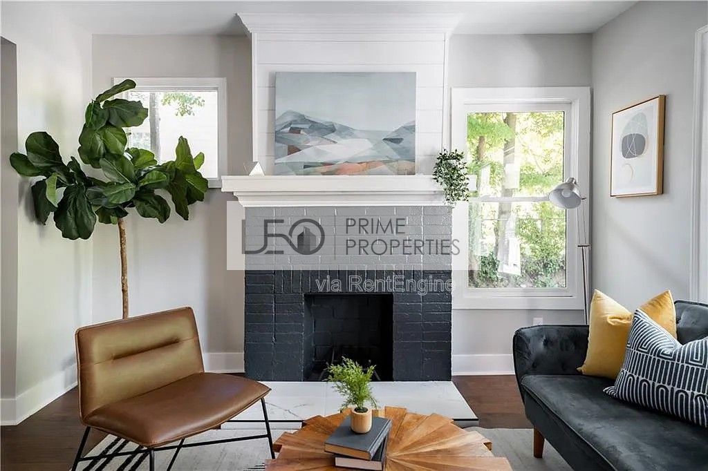 943 Rose Circle Southwest property image