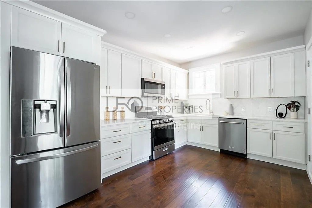 943 Rose Circle Southwest property image