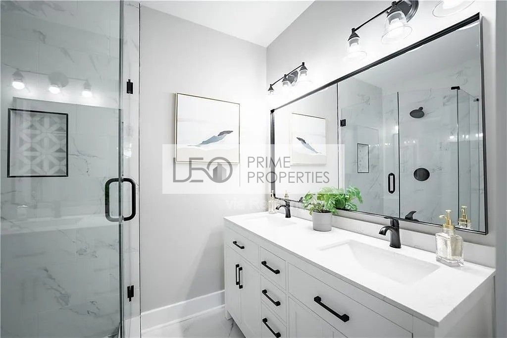 943 Rose Circle Southwest property image