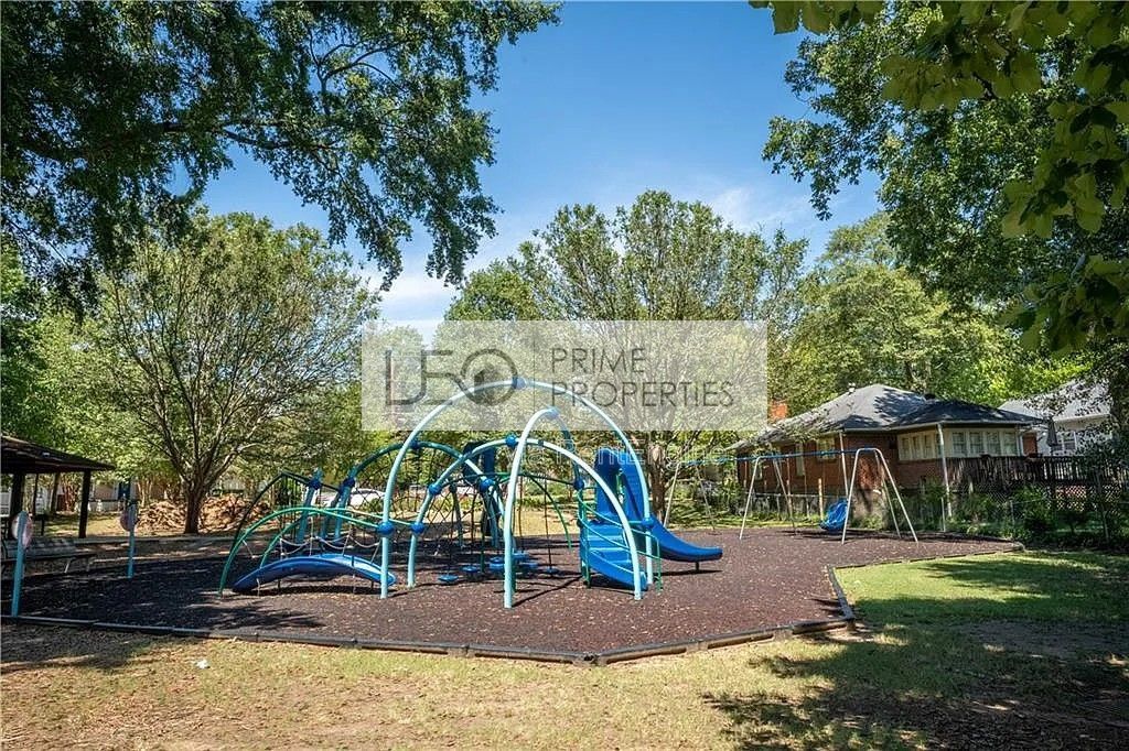 943 Rose Circle Southwest property image