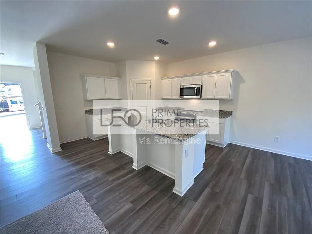 976 Feldman Chase Loganville, GA 30052 property image