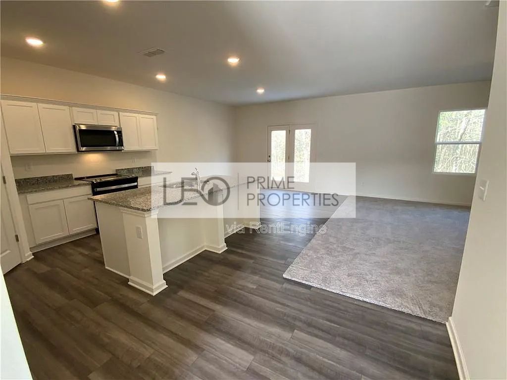 976 Feldman Chase Loganville, GA 30052 property image