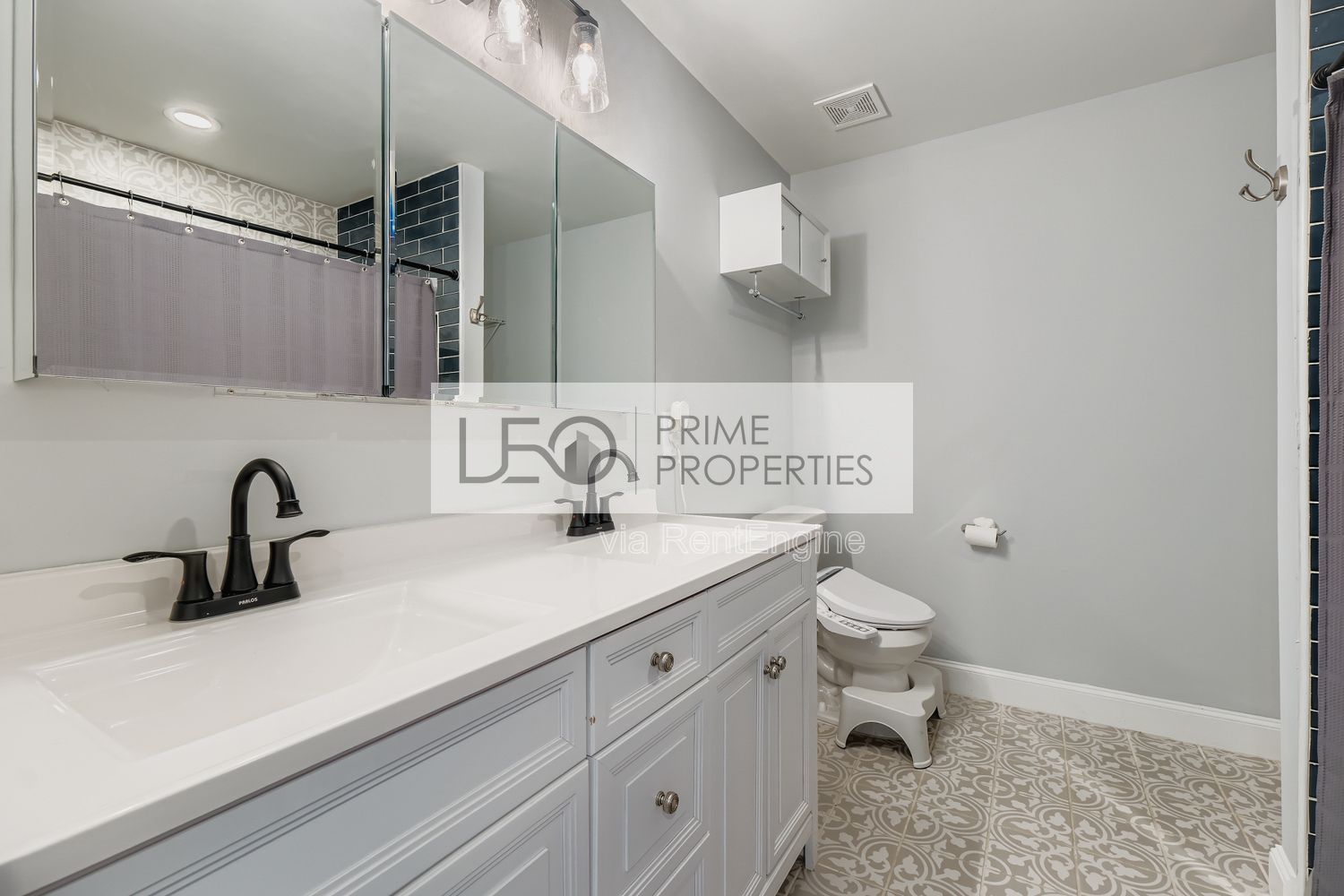 677 Ira Street Southwest Atlanta, GA 30310 property image