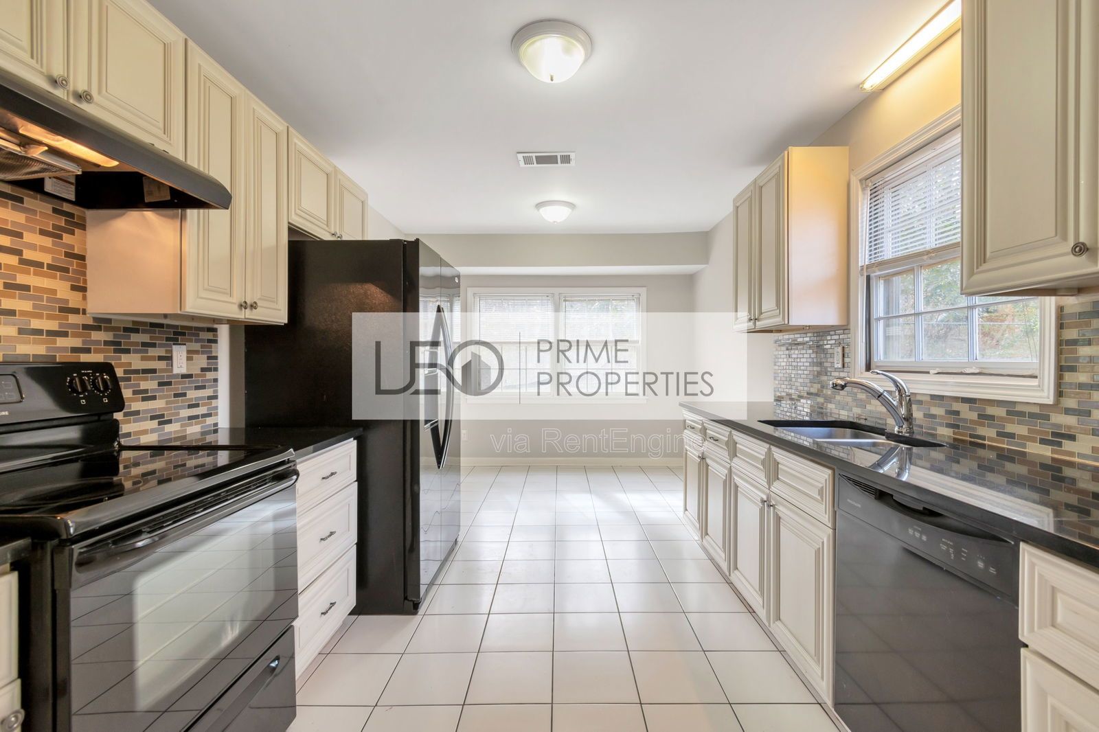 2816 Deerwood Trail Marietta, GA 30062 property image