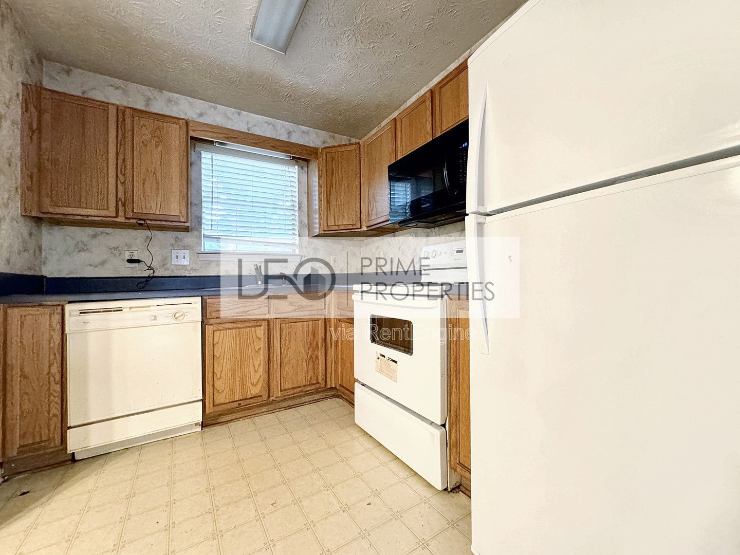 5916 Dogwood Manor Lithonia, GA 30038 property image