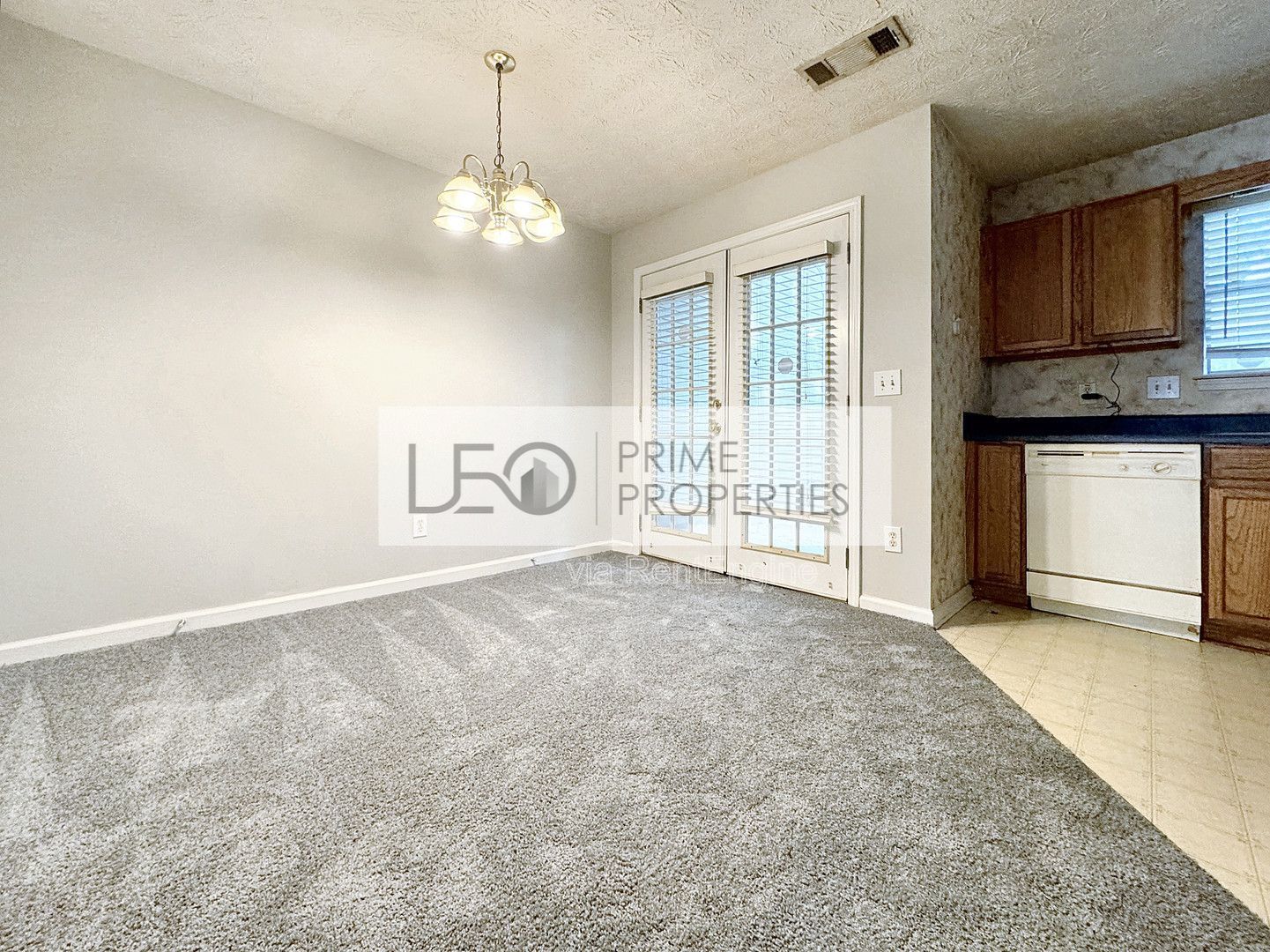 5916 Dogwood Manor Lithonia, GA 30038 property image