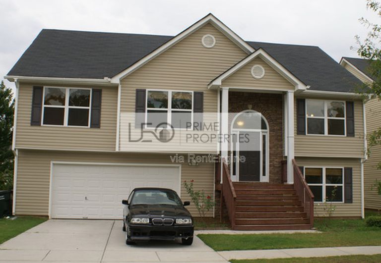 3168 Meadow Point Drive Snellville, GA 30039 property image