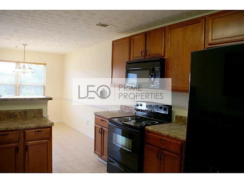 3168 Meadow Point Drive Snellville, GA 30039 property image