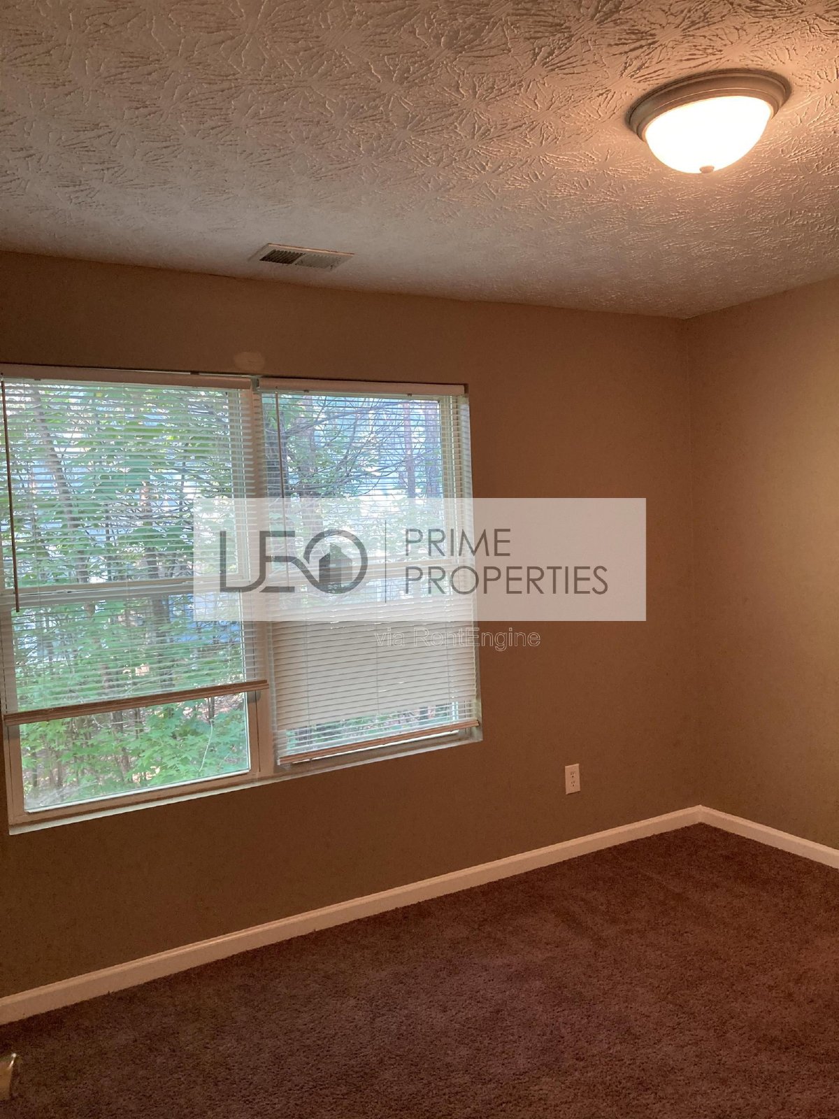 7201 Fairington Ridge Circle Lithonia, GA 30038 property image