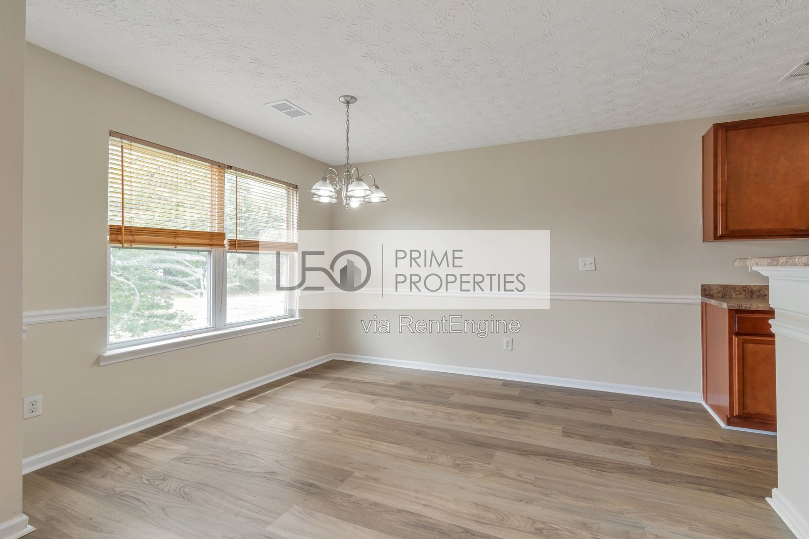 3168 Meadow Point Drive Snellville, GA 30039 property image