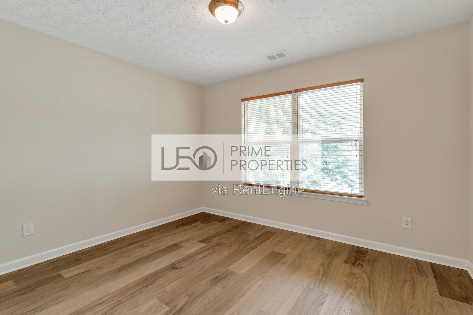 3168 Meadow Point Drive Snellville, GA 30039 property image