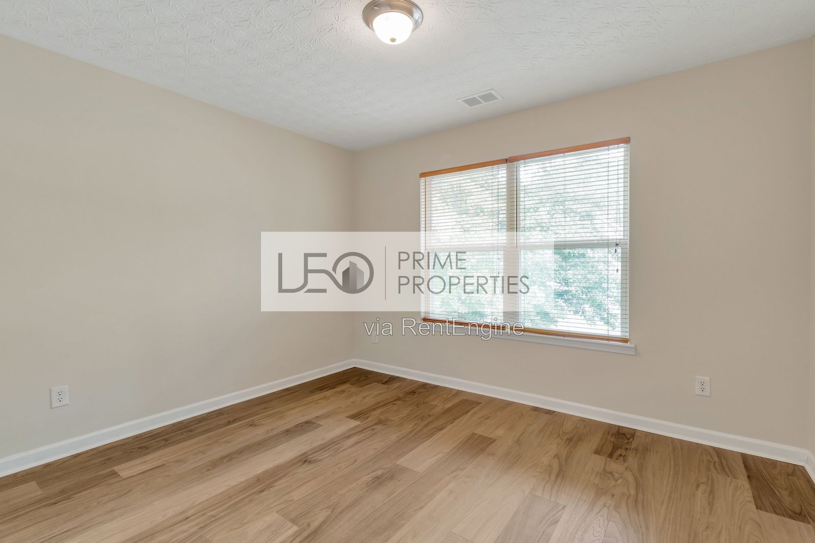 3168 Meadow Point Drive Snellville, GA 30039 property image