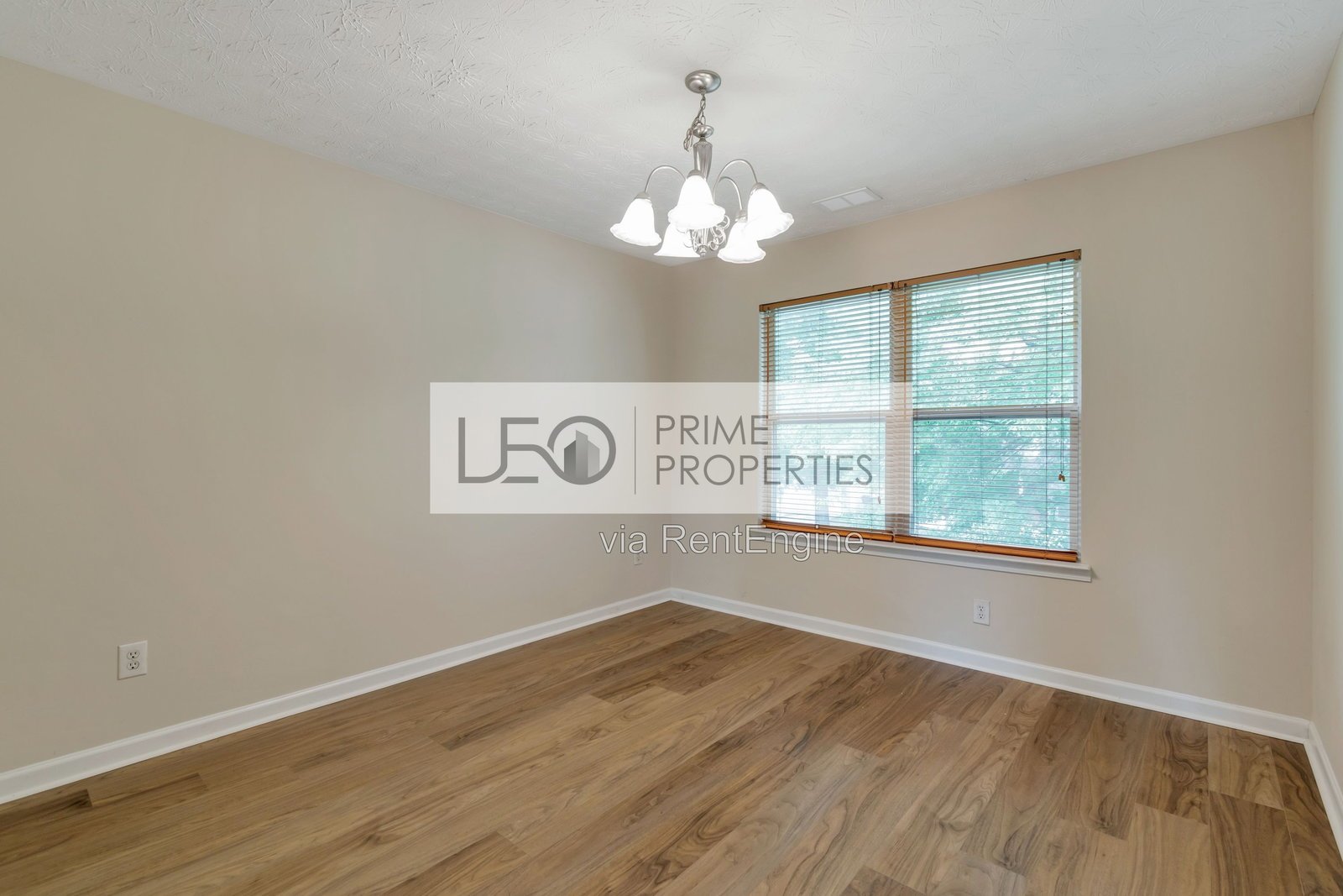3168 Meadow Point Drive Snellville, GA 30039 property image