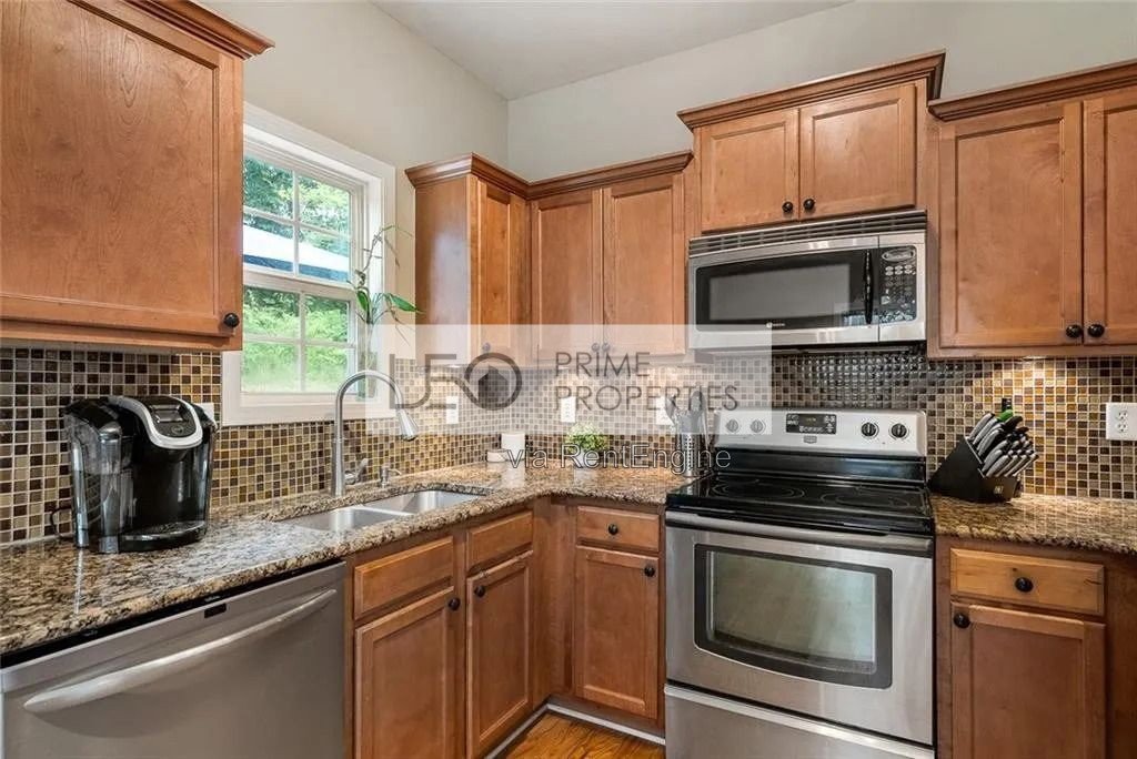 162 Lowry Street Northeast Atlanta, GA 30307 property image